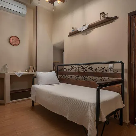 Archontiko Melanthi 3* Makrinitsa