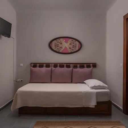 αρχοντικό μελάνθη Πανσιόν 3*