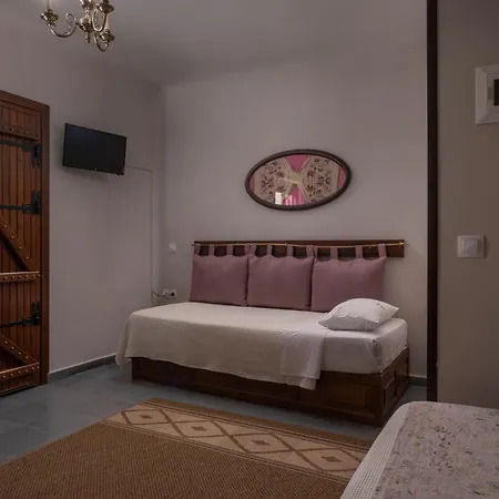 αρχοντικό μελάνθη Πανσιόν