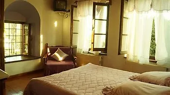 Archontiko Melanthi 4*