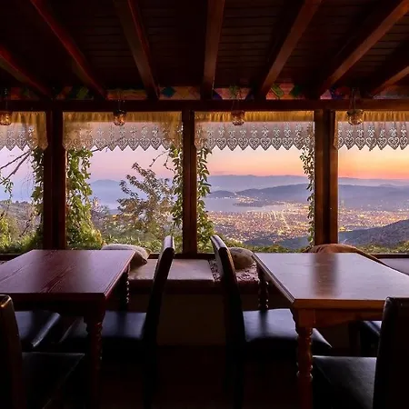 Archontiko Melanthi 3* Makrinitsa