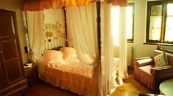 Archontiko Melanthi بيت ضيافة