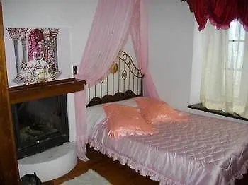 Archontiko Melanthi بيت ضيافة