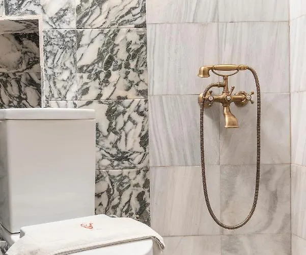 Archontiko Melanthi بيت ضيافة 4*